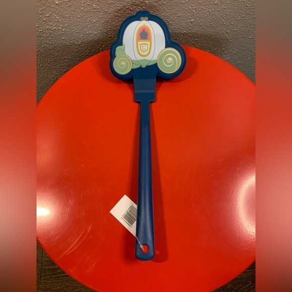 Cinderella Carriage Spatula - Picture 6 of 9